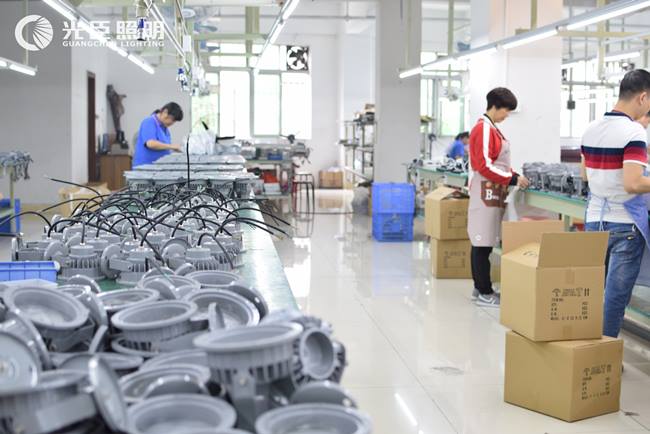 忙碌的一周，光臣照明LED射燈助力貴州景區(qū)夜景亮化