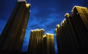 想買戶外LED洗墻燈，哪家的好用呢?